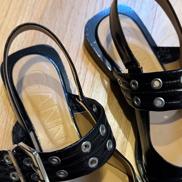 Ganni Feminine Buckle Ballerinas in Black, Size 10 / 41 - Picture 2 of 6